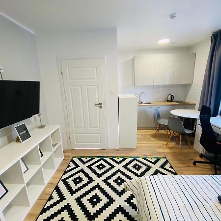 Bezagenta Mozart5 Studio Easy Access To City Wifi Διαμέρισμα Βαρσοβία Εξωτερικό φωτογραφία