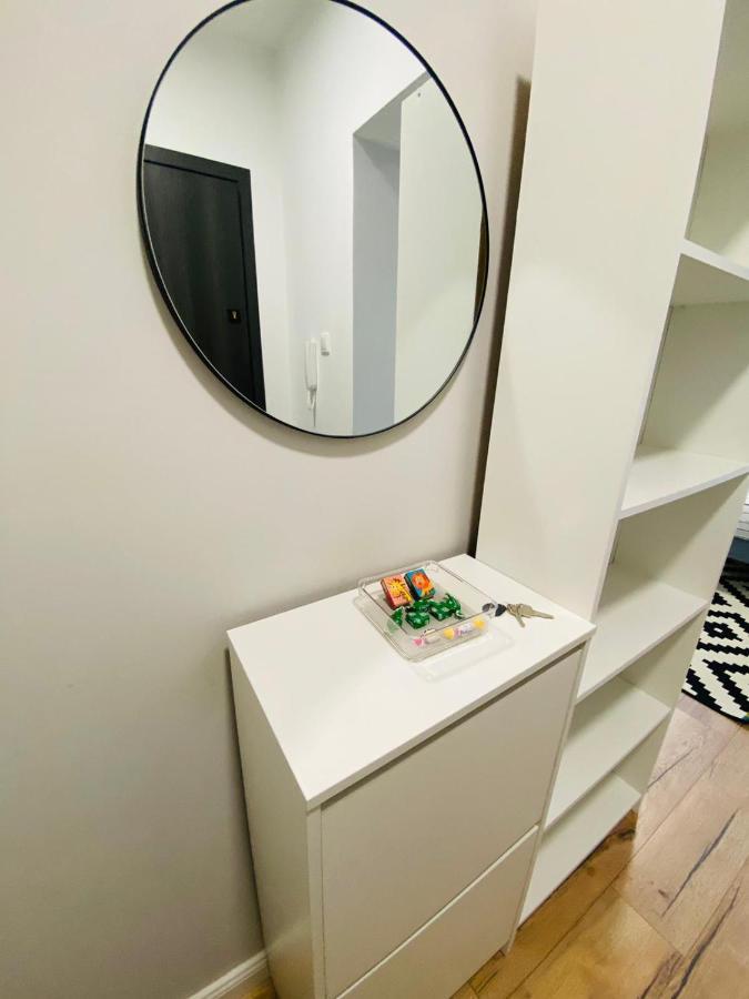 Bezagenta Mozart5 Studio Easy Access To City Wifi Διαμέρισμα Βαρσοβία Εξωτερικό φωτογραφία